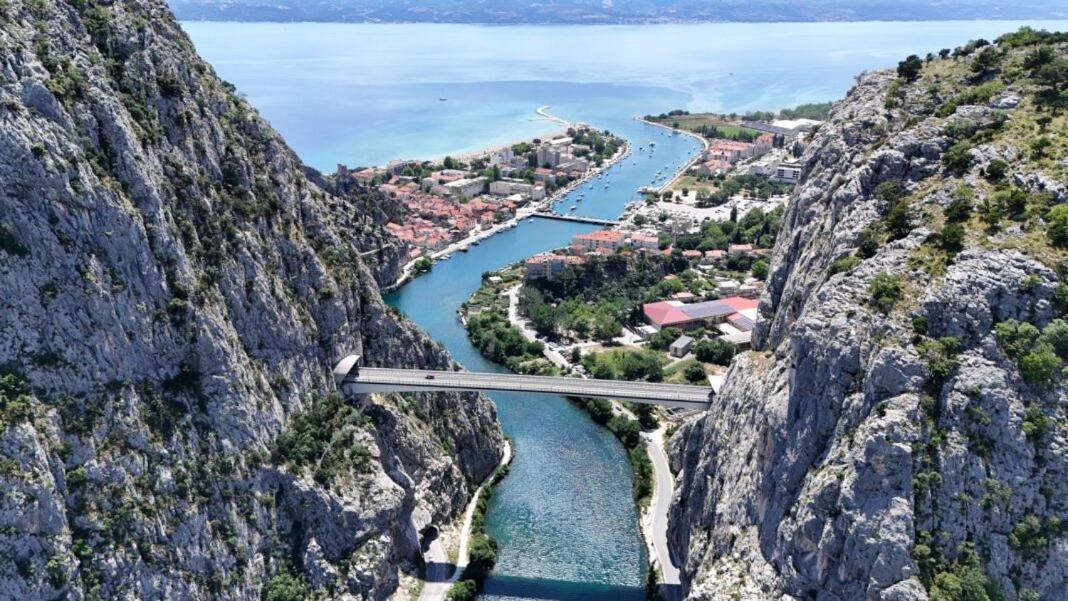 Apartment Mlija Omiš Exteriér fotografie
